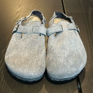 Boohoo Grey Clogs with strap